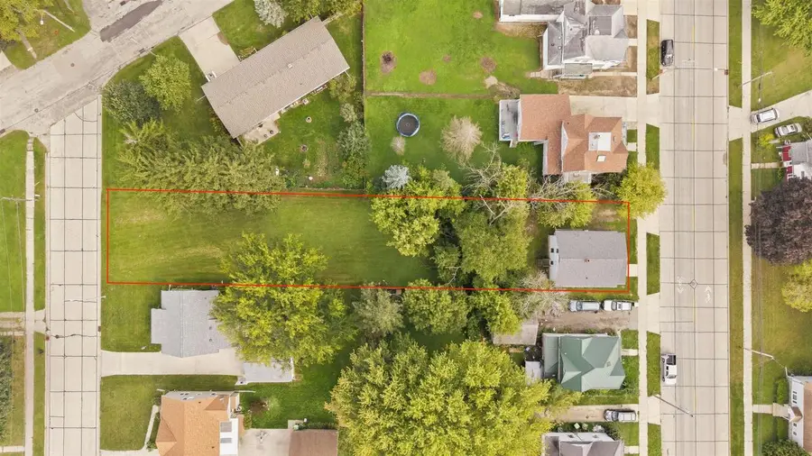 910 S Spring Street, Beaver Dam, WI 53916 - #2
