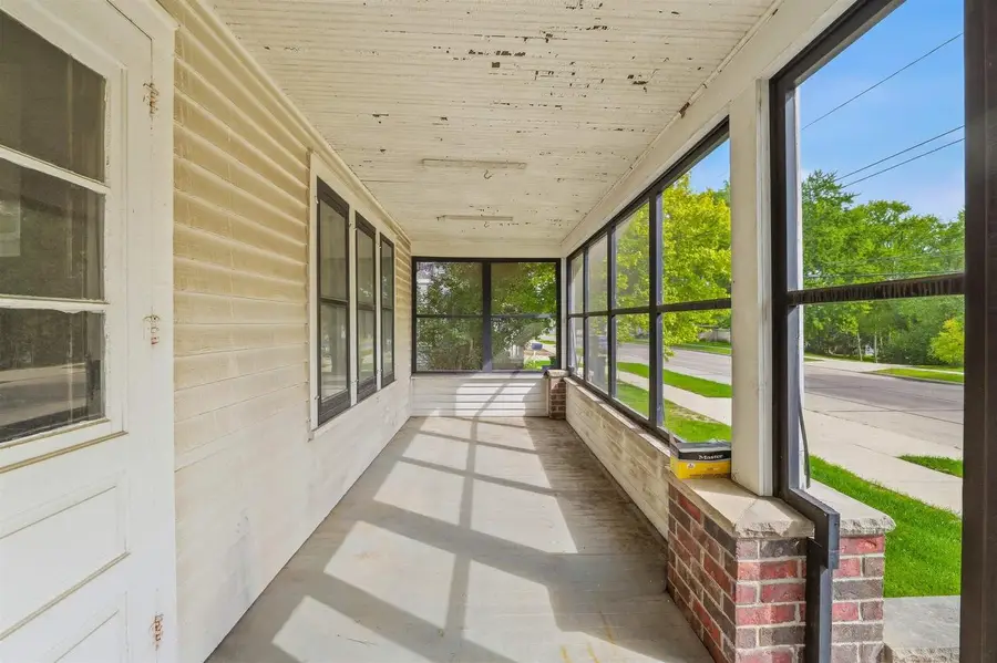 910 S Spring Street, Beaver Dam, WI 53916 - #3
