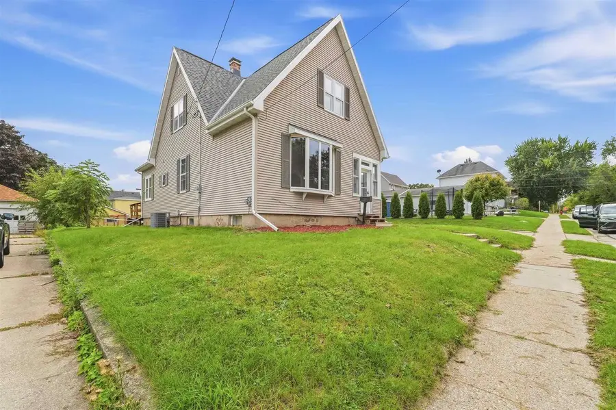 218 N Henninger Street, Mayville, WI 53050 - #2