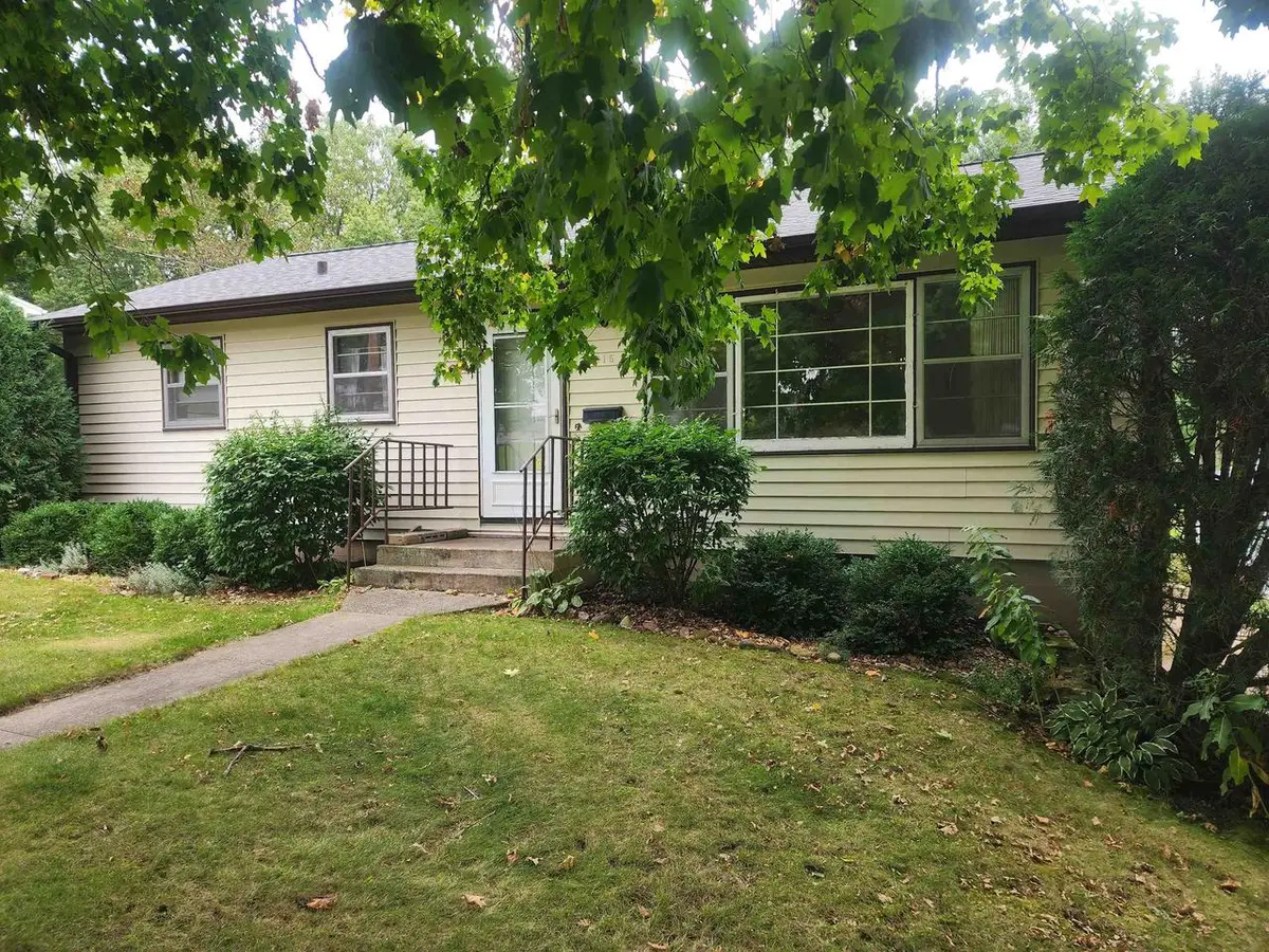 515 N Hickory Street, Platteville, WI 53818 - #1
