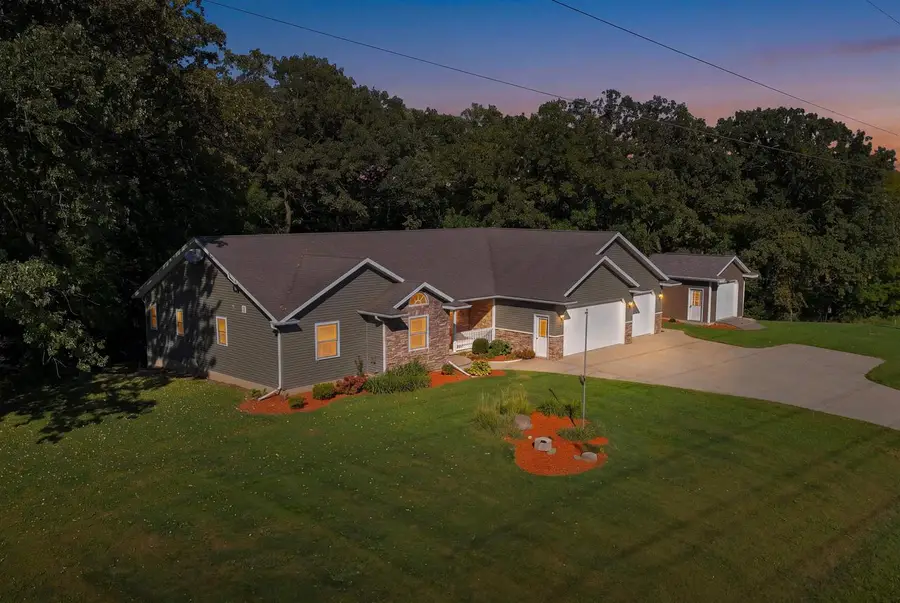 W10886 Westfox Road, Fox Lake, WI 53933 - #2