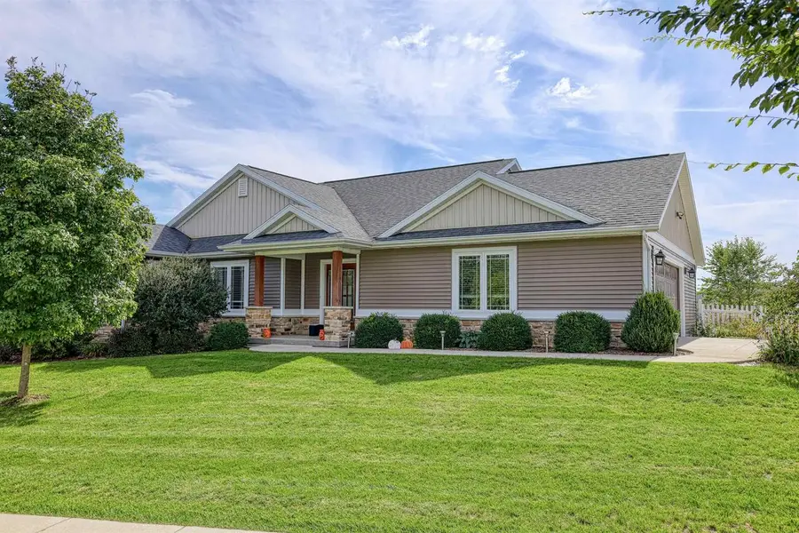601 Wheatland Drive, Cambridge, WI 53523 - #2