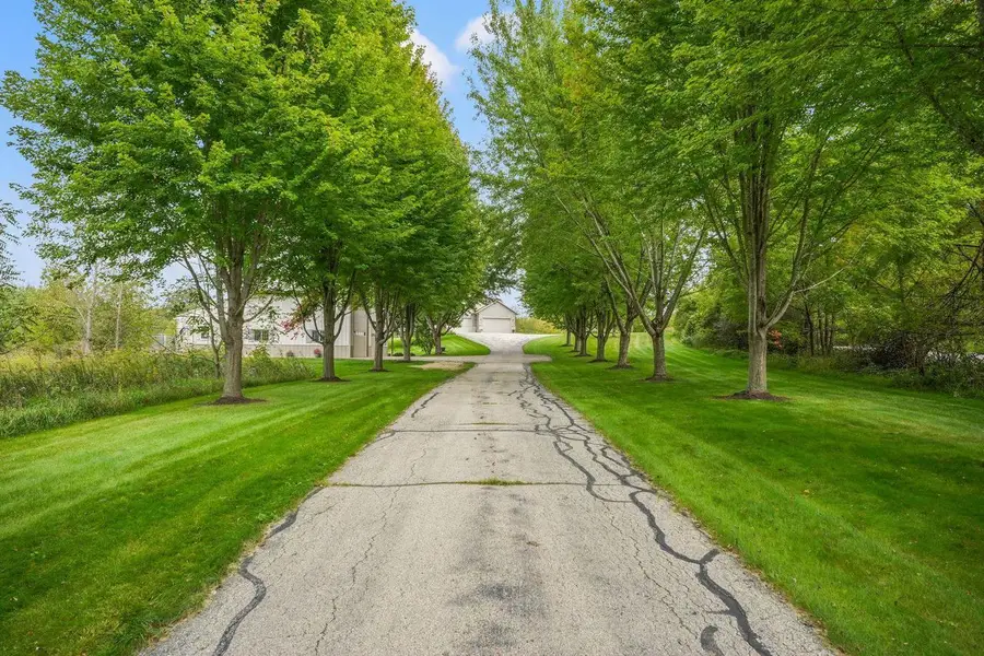 852 Canal Road, Marshall, WI 53559 - #2