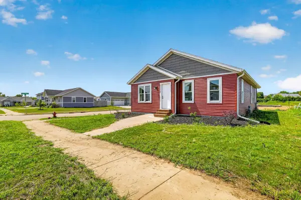 1150 Kamperschroer Way, Sun Prairie, WI 53590