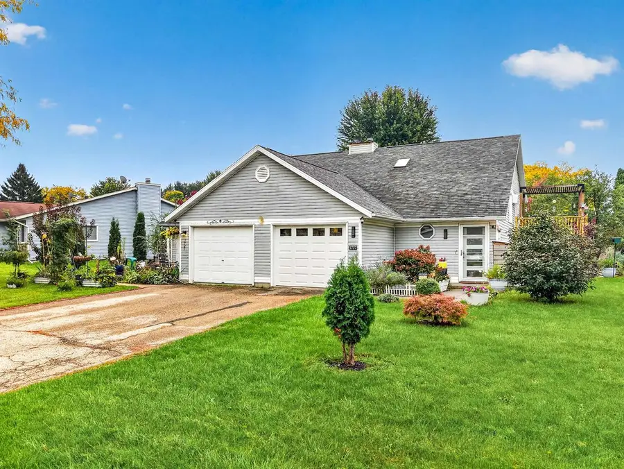 1727 Delaware Drive, Sun Prairie, WI 53590 - #3