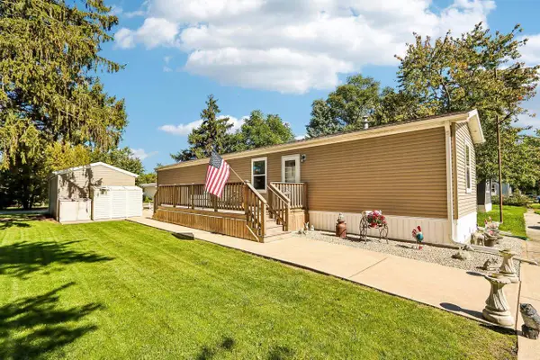 15941 Durand Avenue #4B, Union Grove, WI 53182