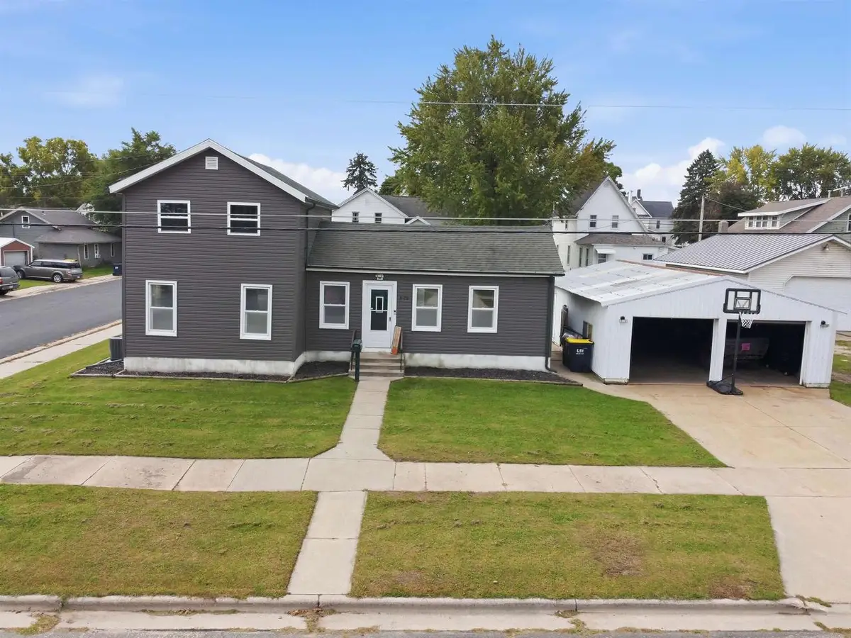 626 Mansion Street, Mauston, WI 53948 - #1