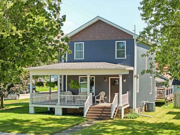 1202 1st Center Avenue, Brodhead, WI 53520