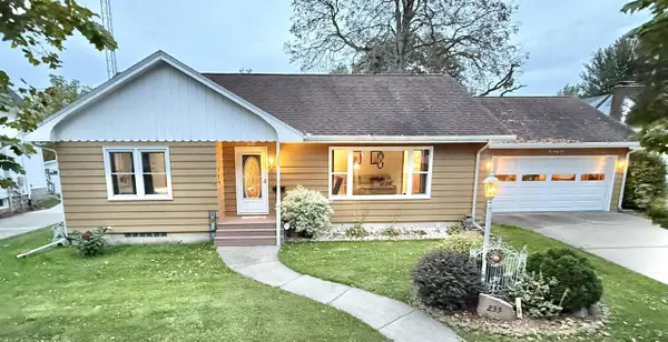 235 Clark Street, Reedsburg, WI 53959