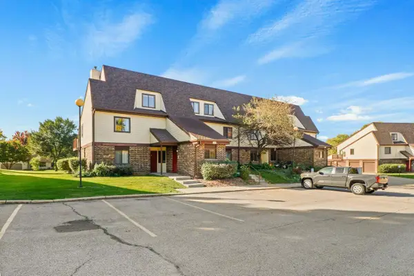 1027 Sunnyvale Lane #B, Madison, WI 53713