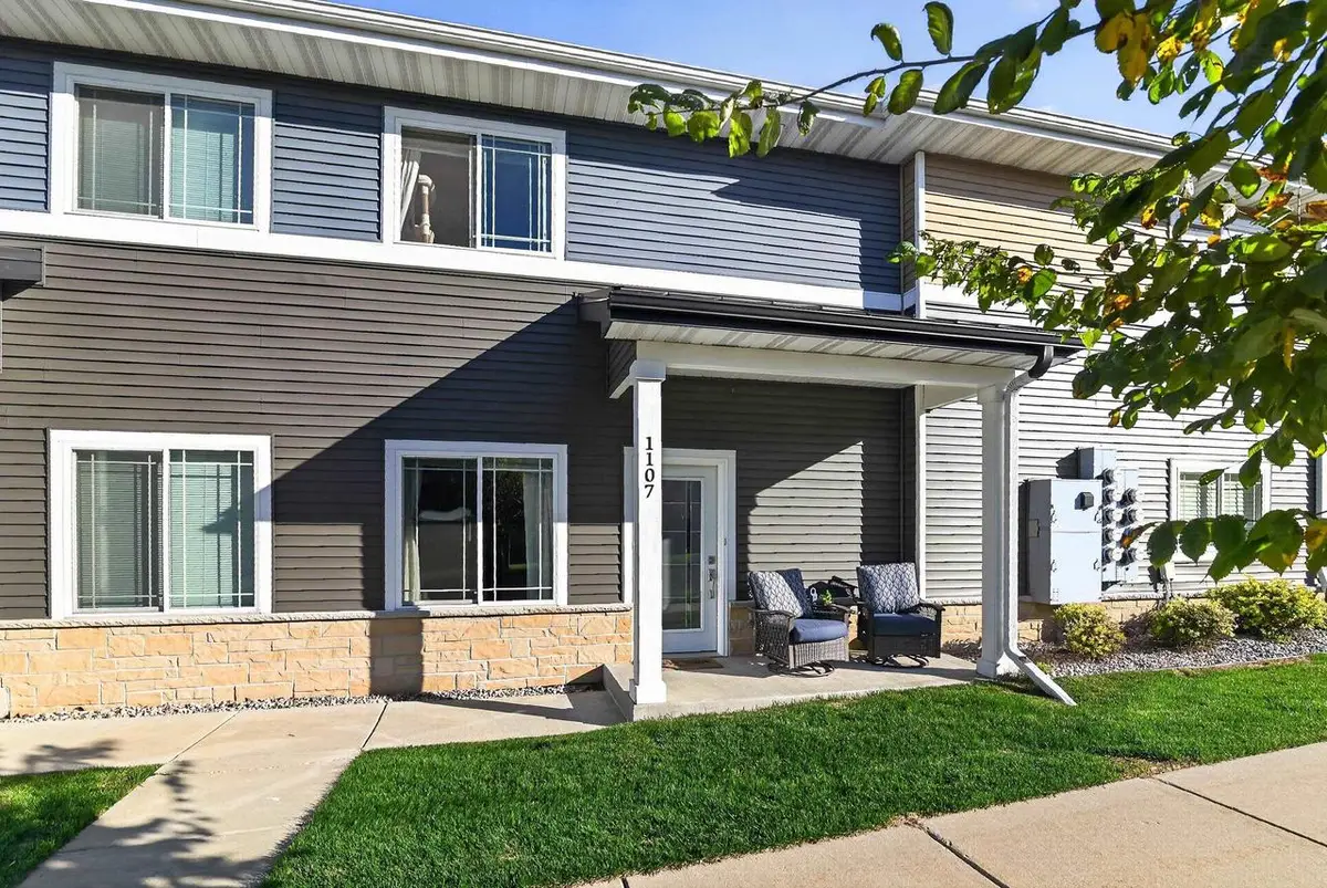 1325 Bunker Hill Drive #1107, Sun Prairie, WI 53590 - #1