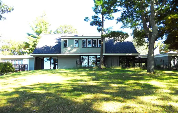 322 Silver Lake Drive, Portage, WI 53901