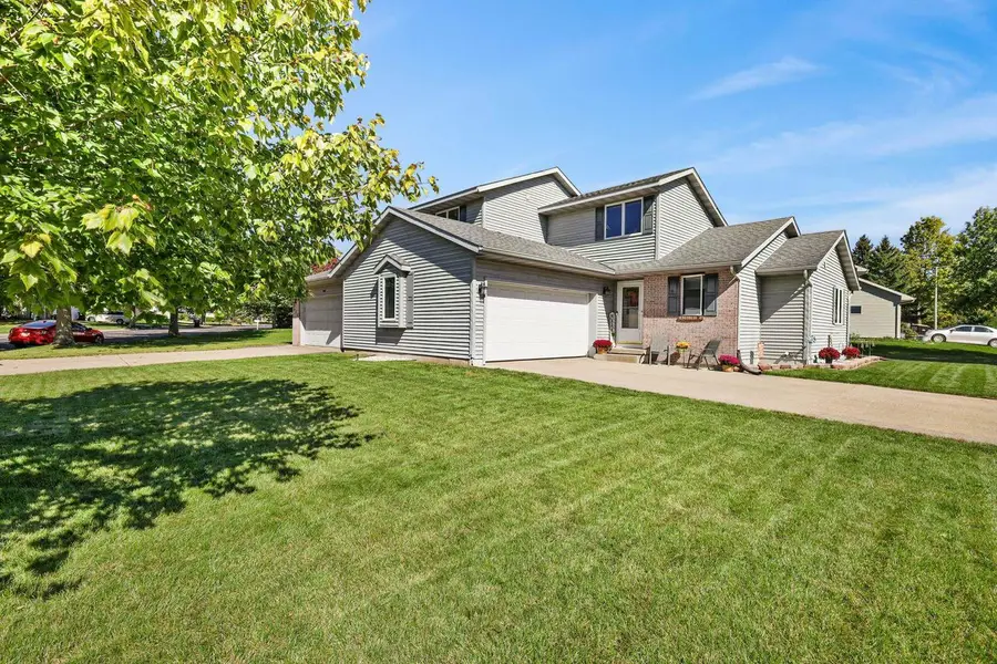 636 Constitution Lane, Deforest, WI 53532 - #3
