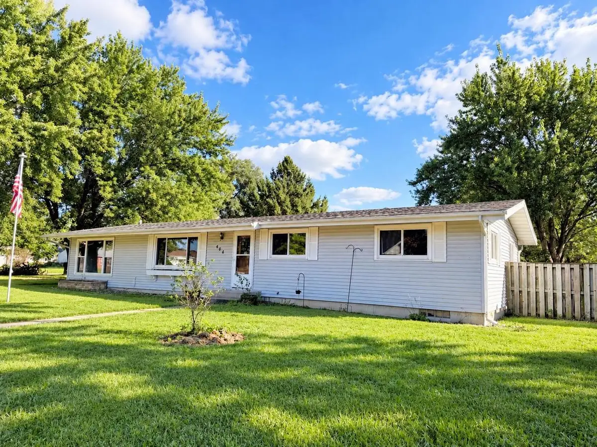 404 E Broadway Street, Prairie Du Chien, WI 53821 - #1