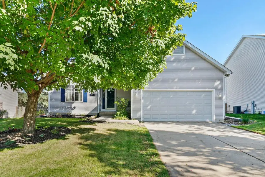 535 Goldenrod Circle, Verona, WI 53593 - #2