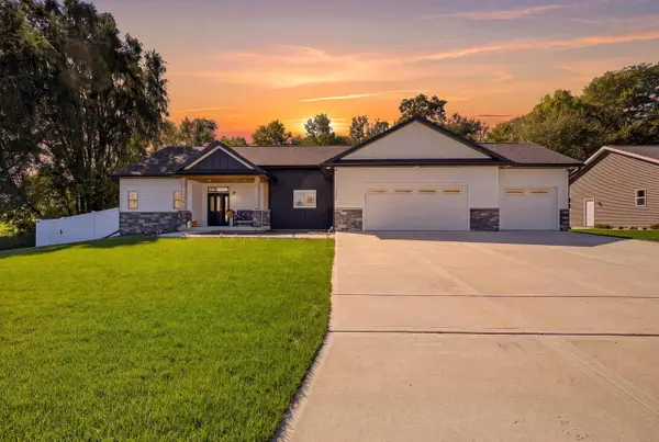 3107 Rockport Park Drive, Janesville, WI 53548