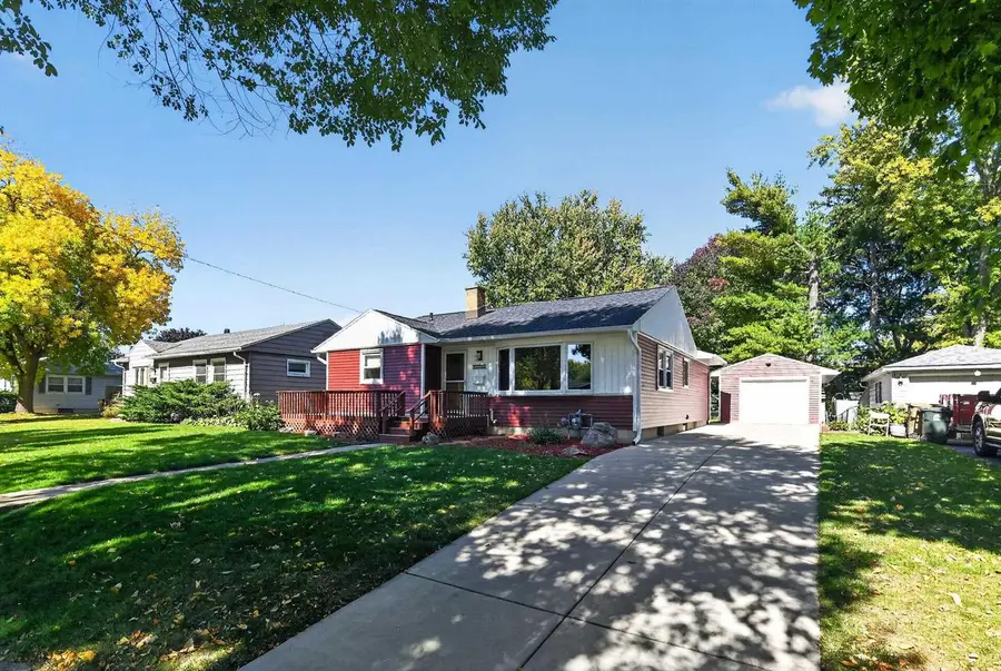 3710 Sussex Lane, Madison, WI 53714 - #2