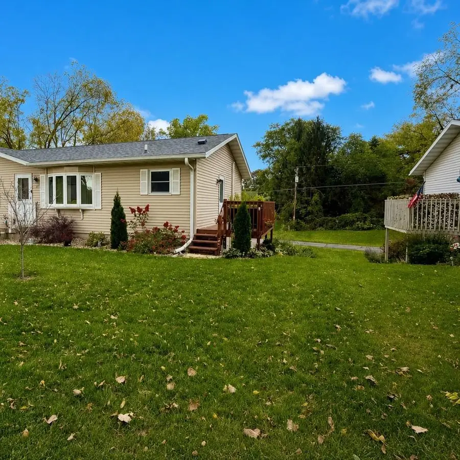 303 W North Street, Dodgeville, WI 53533 - #3