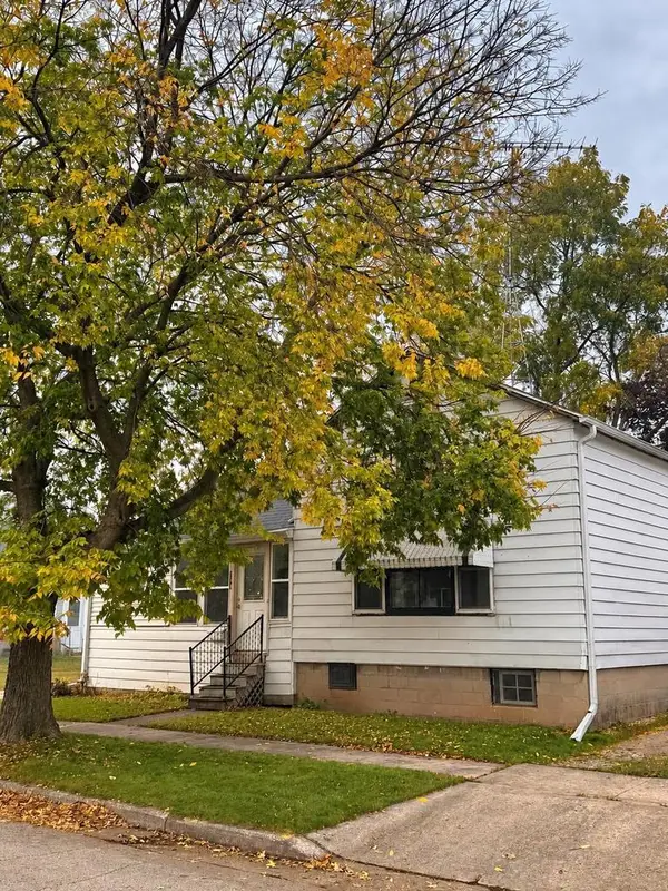 164 Chestnut Street, Fond Du Lac, WI 54935