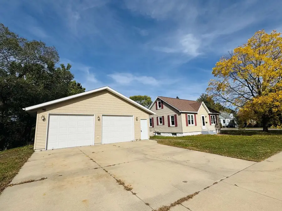 1541 Apricot Street, Wisconsin Rapids, WI 54494 - #3
