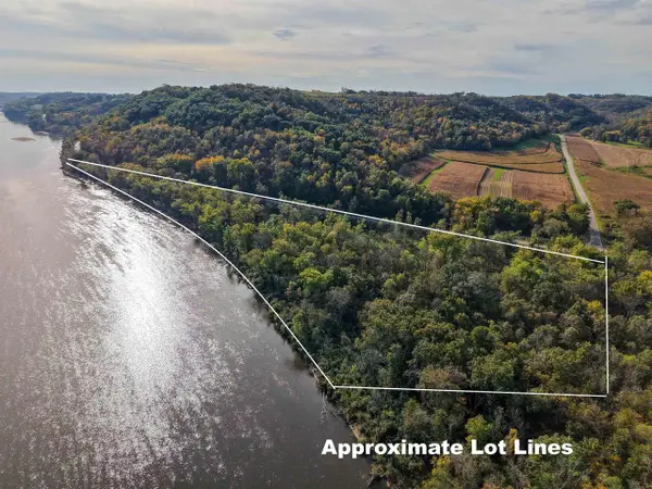 3002 WI-133, Avoca, WI 53506