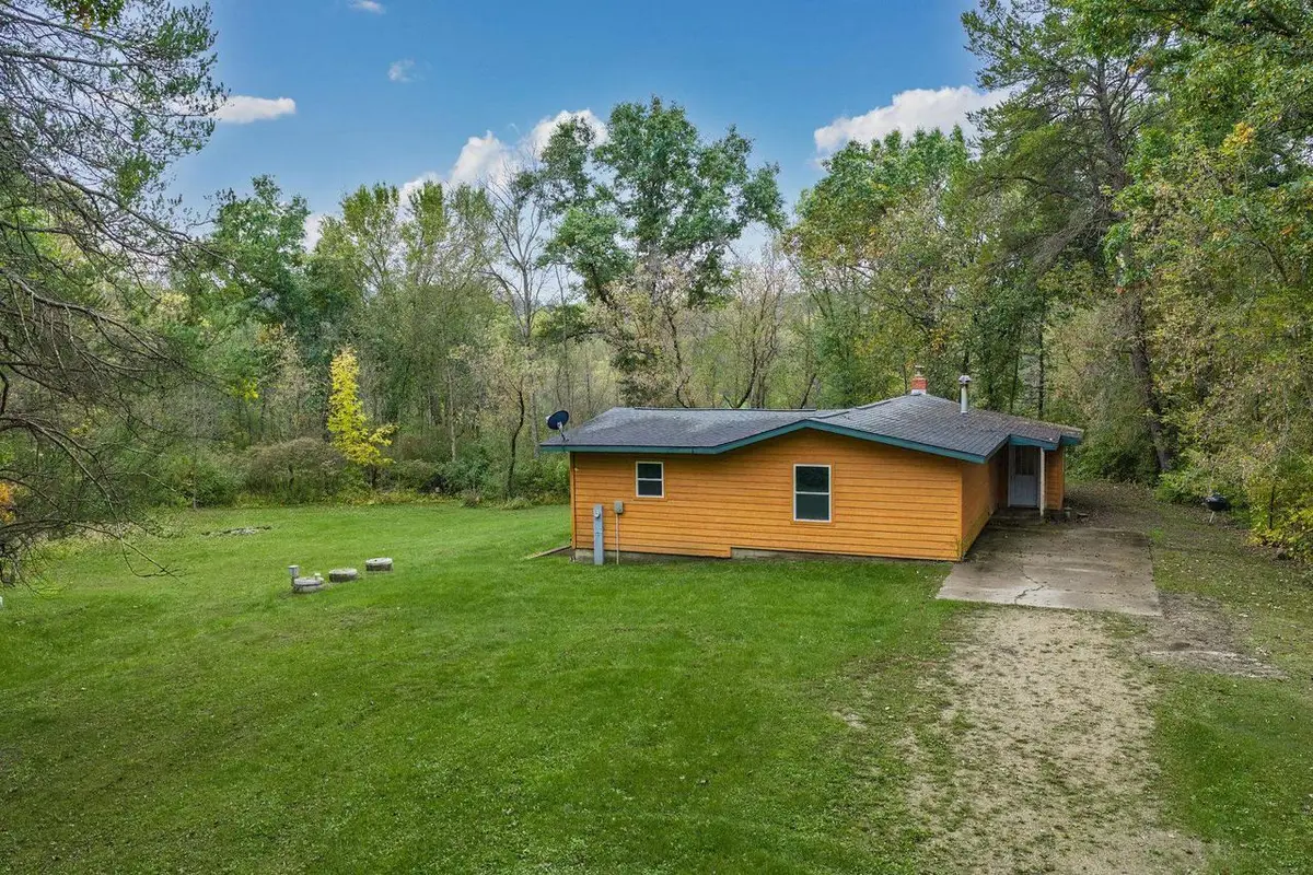 W9449 State Rd. 33, Wonewoc, WI 53968 - #1