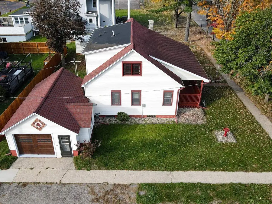 501 Center Street, Wonewoc, WI 53968 - #3