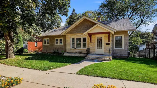 1420 Parkway Street, Dubuque, IA 52001