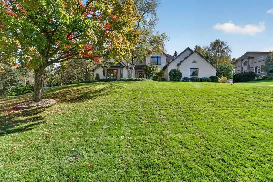 3052 Oak Leaf Circle, Fitchburg, WI 53711 - #2