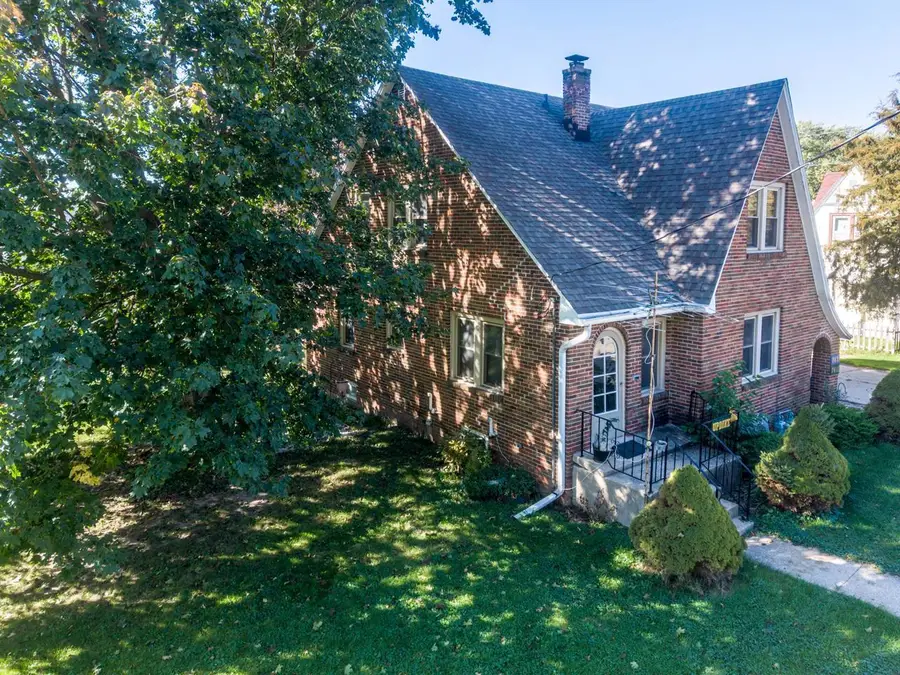 741 743 Caroline Street, Janesville, WI 53545 - #3