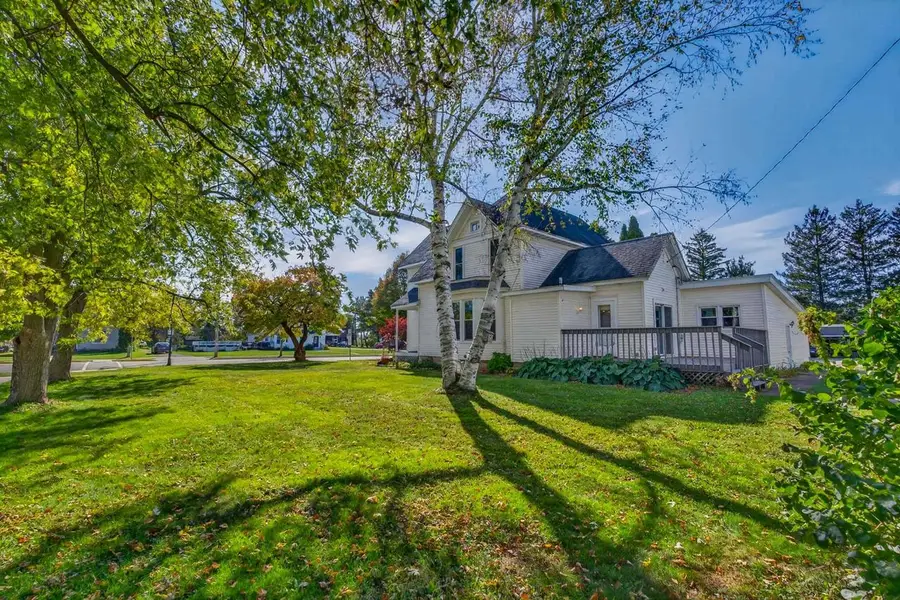 302 W Main Street, Brooklyn, WI 53521 - #2