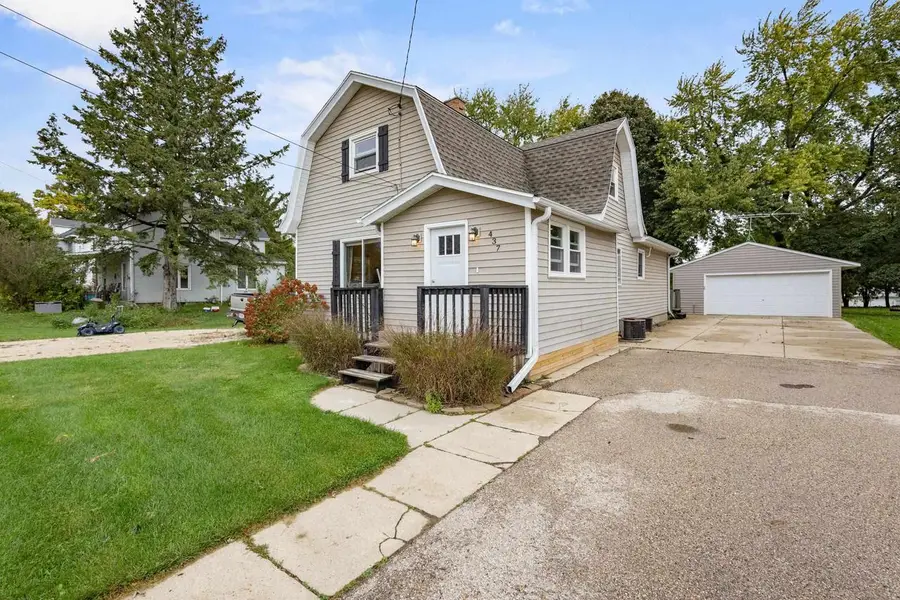 437 S Schuyler Street, Neosho, WI 53059 - #2