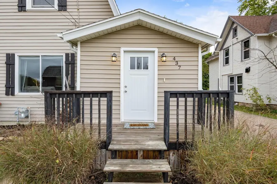 437 S Schuyler Street, Neosho, WI 53059 - #3