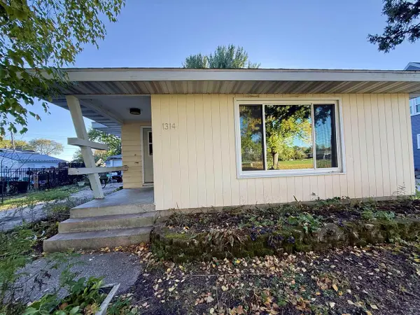 1314 La Salle Street, Janesville, WI 53546