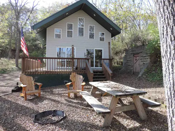 1200 Thorpe Road, Rewey, WI 53580