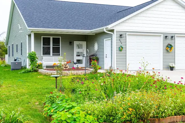 504 E 8th Avenue, Brodhead, WI 53520