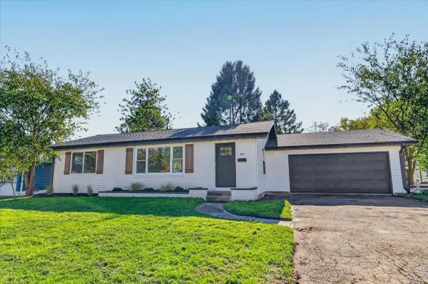 420 Clover Lane, Fort Atkinson, WI 53538