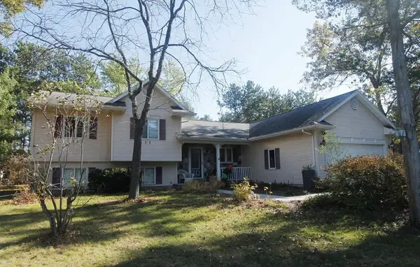 N5840 Oak Tree Acres, Princeton, WI 54968