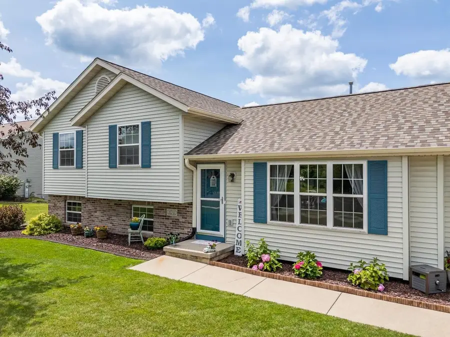 1011 Eagle Lane, Poynette, WI 53955 - #2