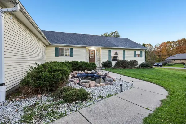 S5631 Glacier Drive, Baraboo, WI 53913