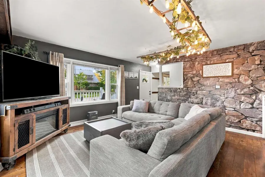 406 W Water Street, Cambridge, WI 53523 - #2