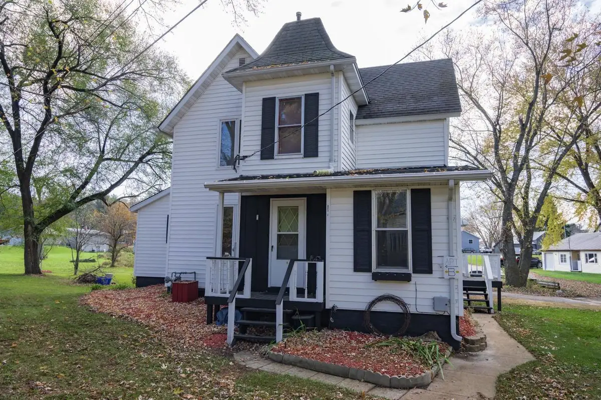 301 Wisconsin Street, Wonewoc, WI 53968 - #1