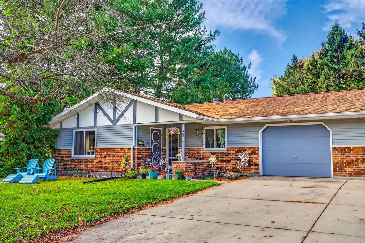 605 Meadow Trace, Deerfield, WI 53531 - #1