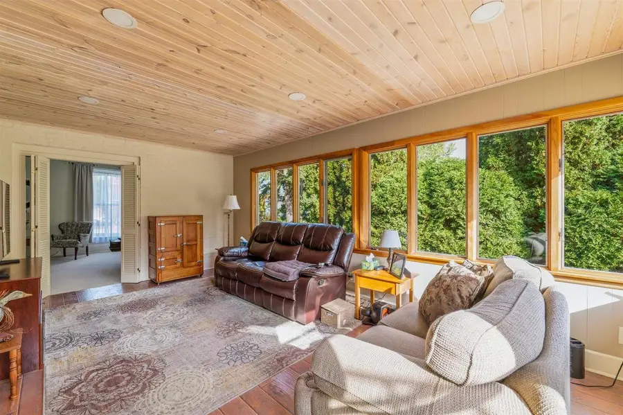 515 E Lincoln Street, Waupun, WI 53963 - #2
