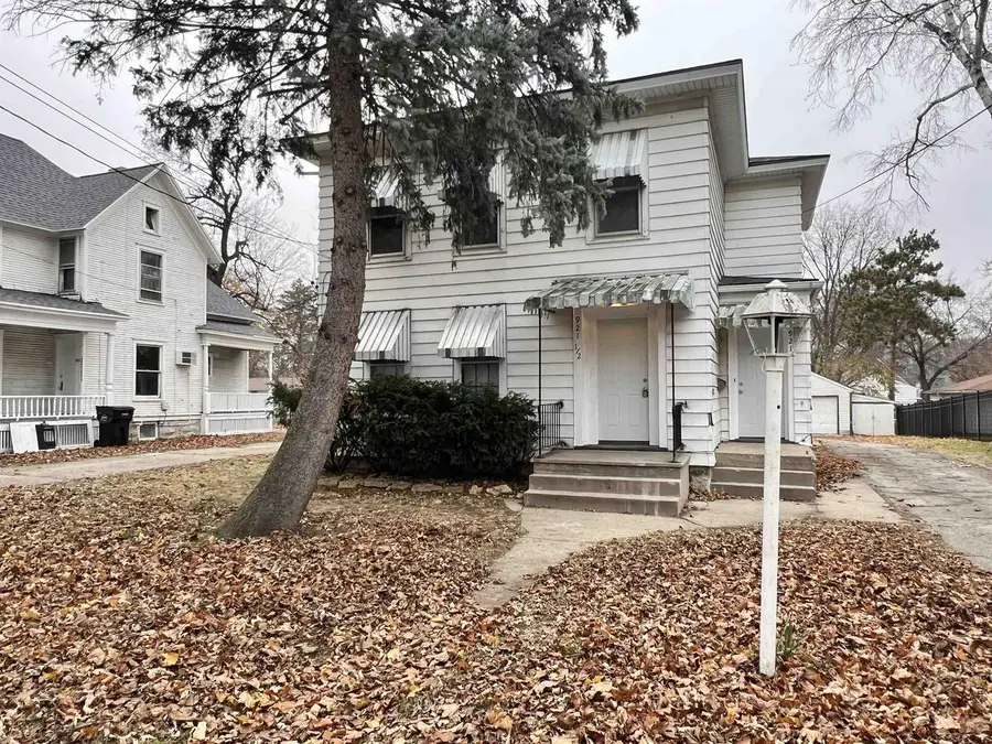 921 W Grand Avenue, Beloit, WI 53511 - #3