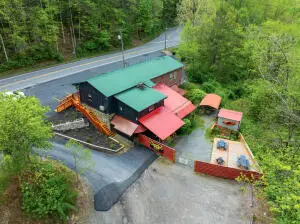 190 S Court St, Fayetteville, WV 25840 - #2