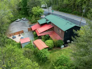 190 S Court St, Fayetteville, WV 25840 - #3