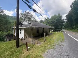 2195 Richwood Rd, Richwood, WV 26261 - #2