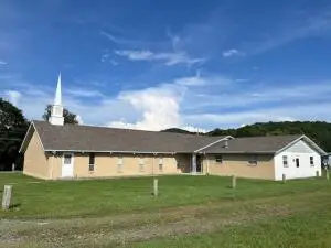 7 Circle Dr, Summersville, WV 26651