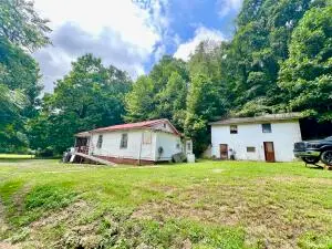 115 Taylor Branch Rd, Fayetteville, WV 25840 - #1